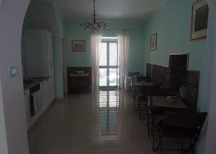 Alòs Alojamento de Acomodação e Pequeno-almoço Sapri