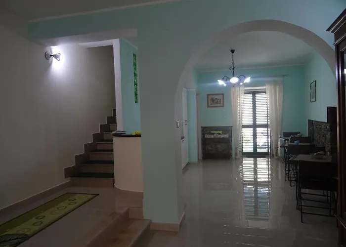 Alojamento de Acomodação e Pequeno-almoço Alòs *